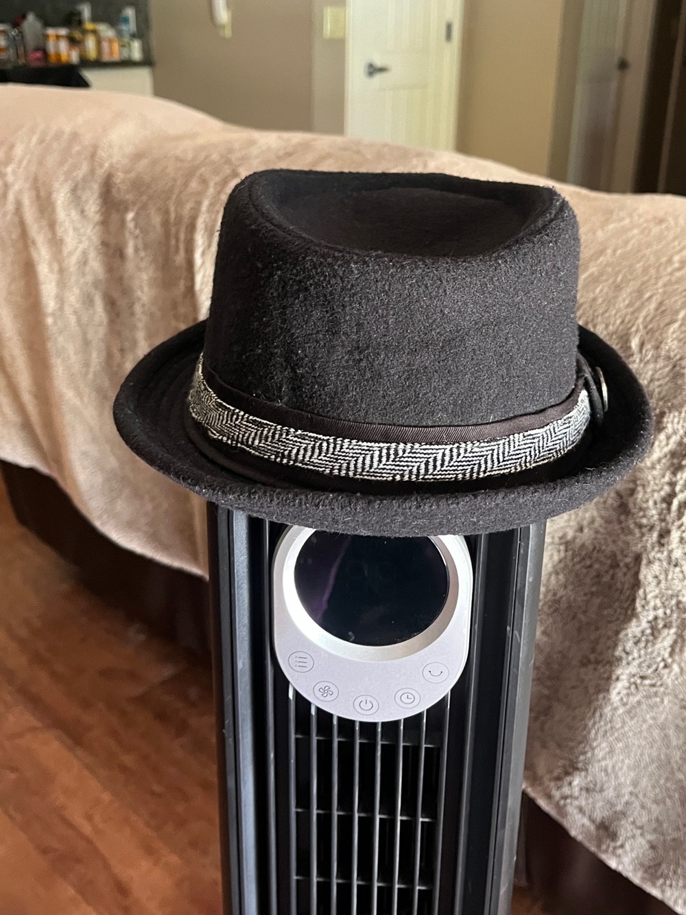 🎩 Men’s Black Wool-Blend Pork Pie Fedora – S/M